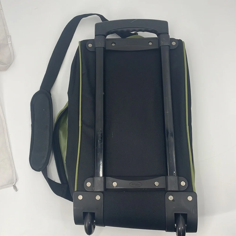 Calpak Champ 21” Carry-On Rolling